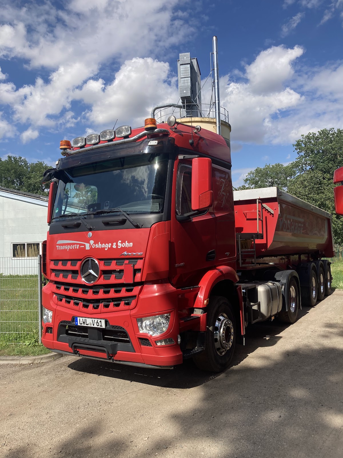 Voshage Sattelzug im Fernverkehr